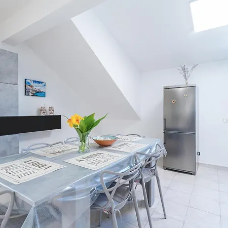 Segesta Appartement *