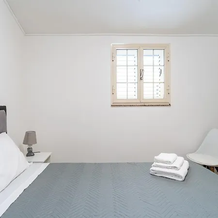 Segesta Apartamento *